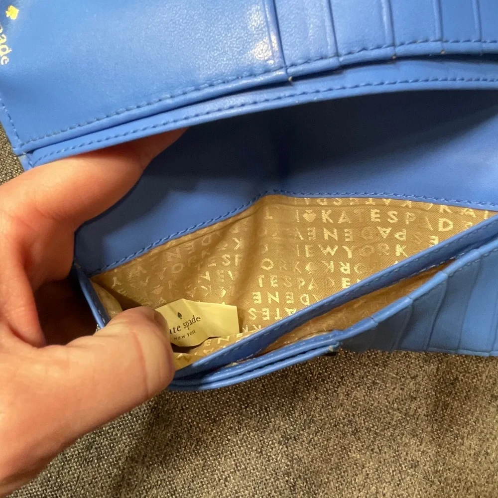 Kate Spade Stacy Bay Street Bifold Leather Wallet color Alice blue